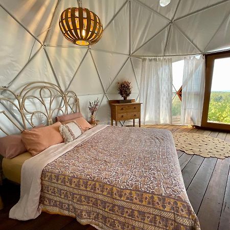 Golden Domes Hotel Cootharaba Ngoại thất bức ảnh